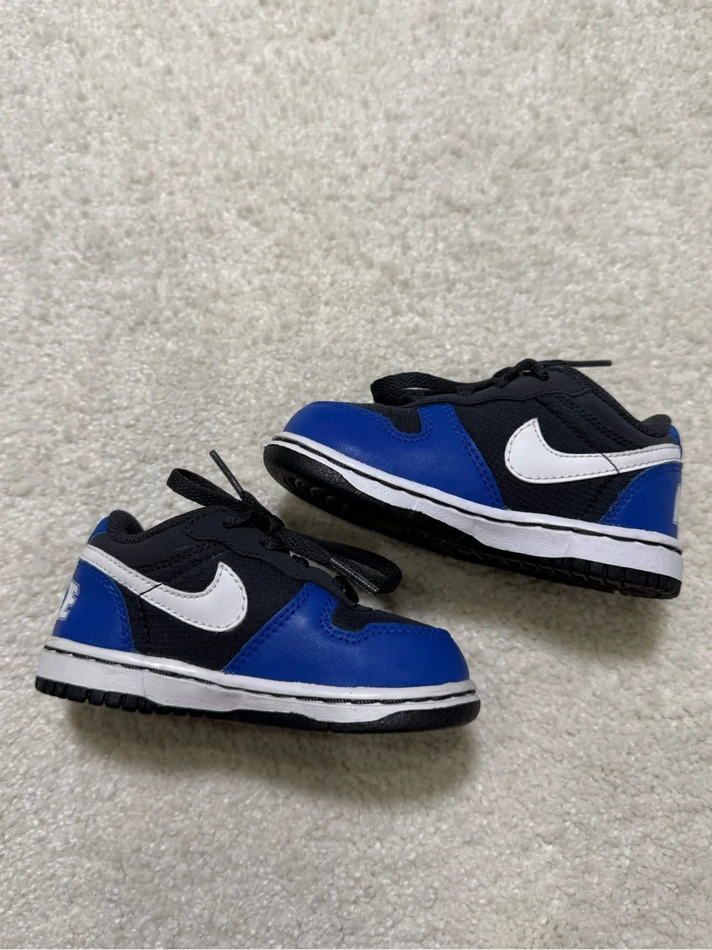 Nike Dunk Low Top Sneakers Baby Toddler Kids Blue Black & White Size 6C